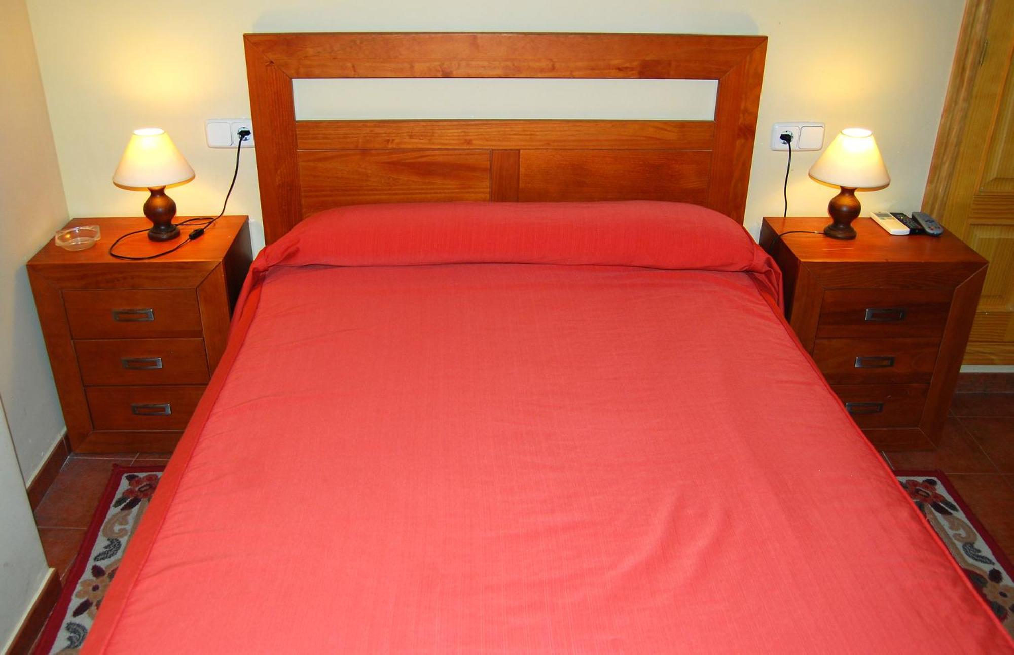 La Noguera Hotel Palomera Екстериор снимка