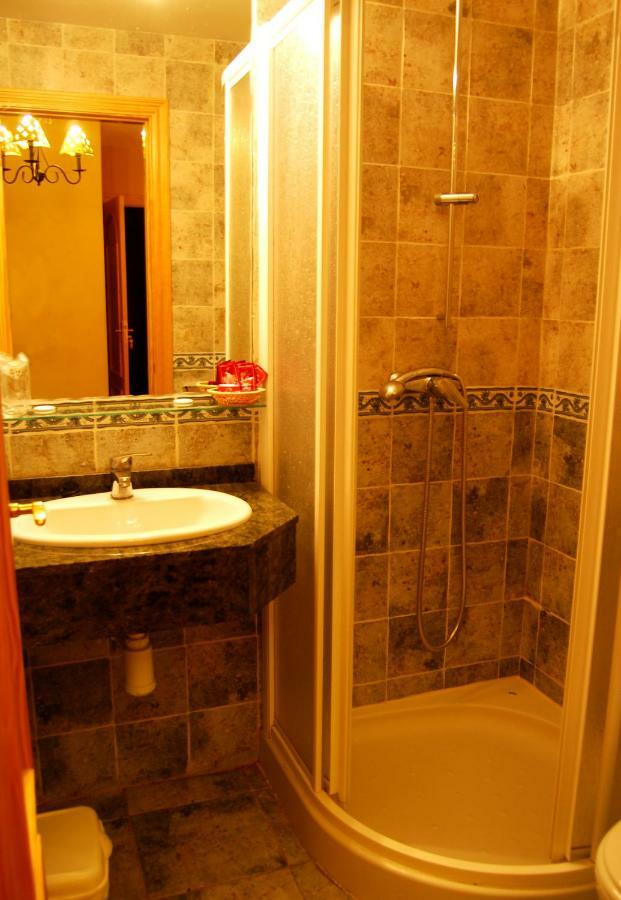 La Noguera Hotel Palomera Екстериор снимка