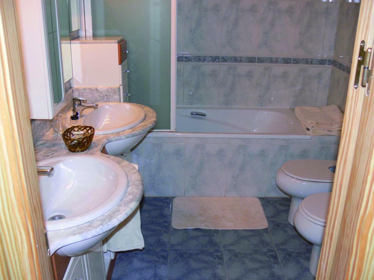 La Noguera Hotel Palomera Екстериор снимка
